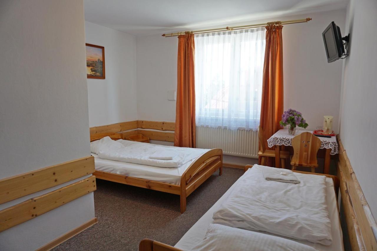 Osrodek Wczasowy Gron Placowka Exterior photo